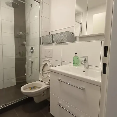 Apartment Voll Ausgestattete 3-zimmerwohnung Mit Tg Stellplatz *