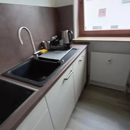 Apartment Voll Ausgestattete 3-zimmerwohnung Mit Tg Stellplatz
