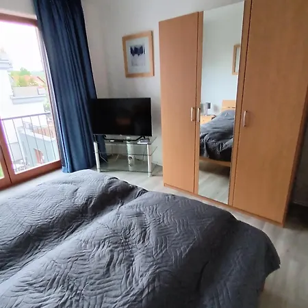 Apartment Voll Ausgestattete 3-zimmerwohnung Mit Tg Stellplatz *