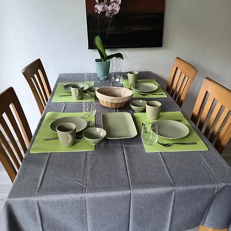 Voll Ausgestattete 3-zimmerwohnung Mit Tg Stellplatz